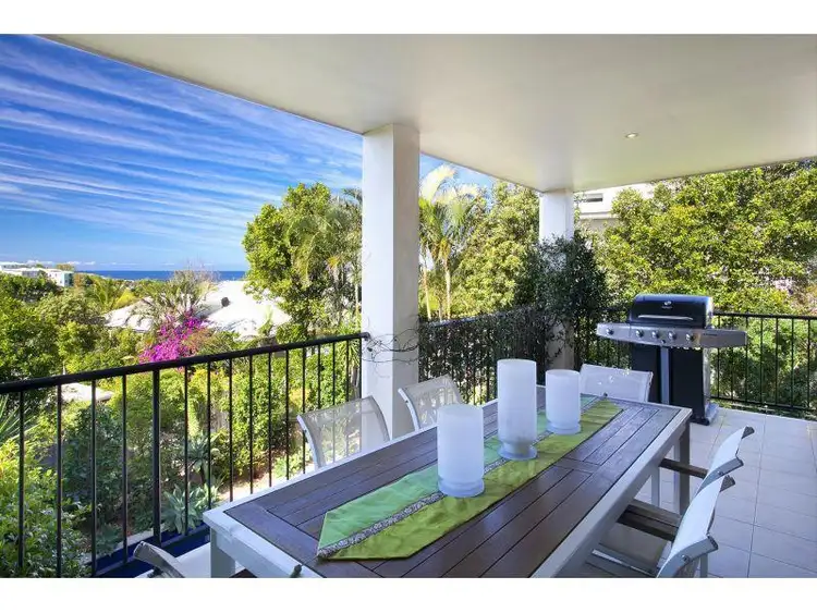 2/62 Southern Cross Parade, Sunrise Beach QLD 4567