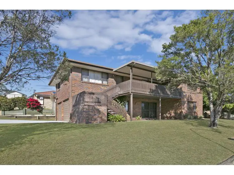 8 Rechner Street, Belmont QLD 4153
