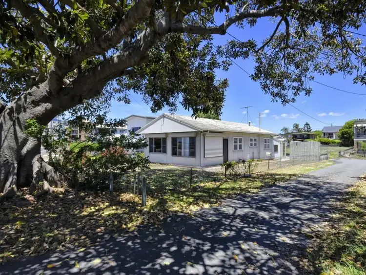 1 Worthington Lane, Golden Beach QLD 4551