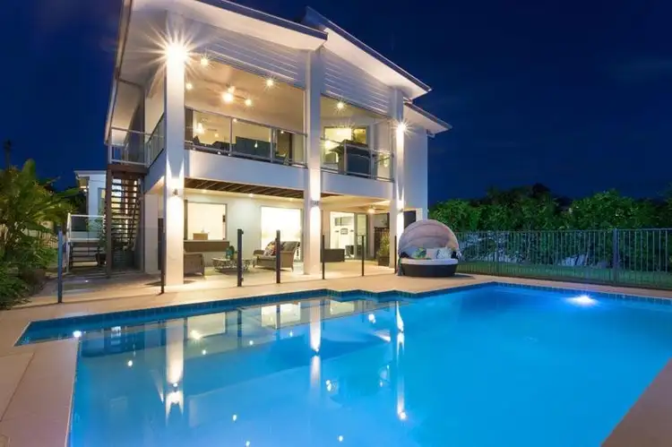16 Essie Avenue, Tarragindi QLD 4121