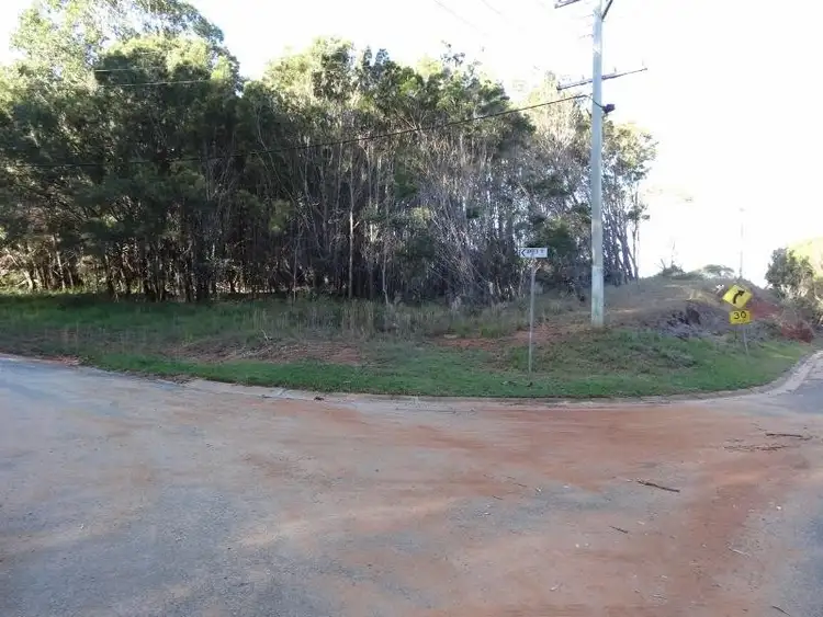 81 Shore Street, Russell Island QLD 4184