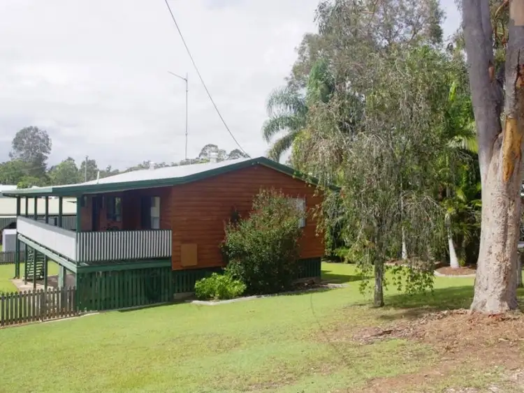 Fifth view of Homely house listing, 2 Loder Street, Southside QLD 4570