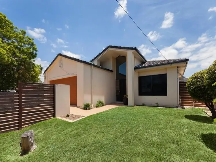 41 Duncan Street, Wynnum West QLD 4178