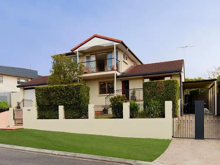 3 Ben Ean Street, Holland Park QLD 4121