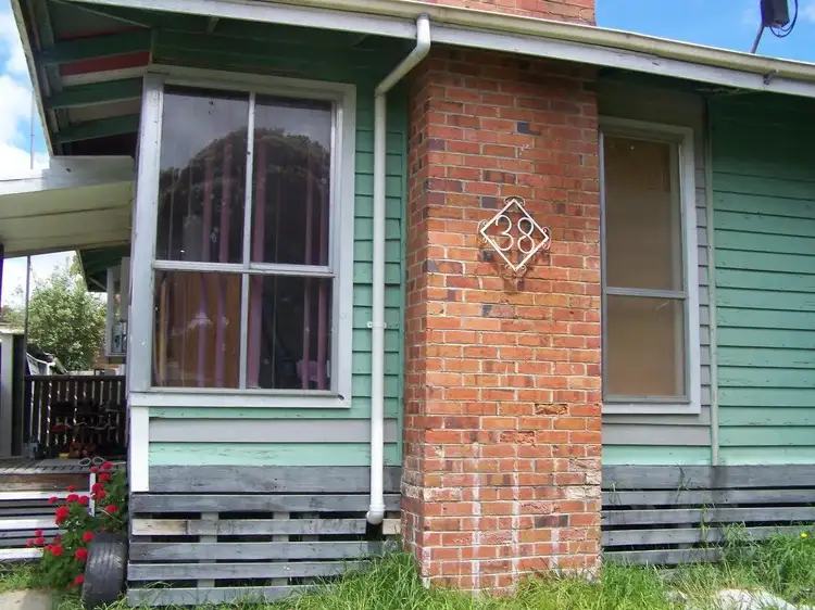 38 Churchill Road, Morwell VIC 3840
