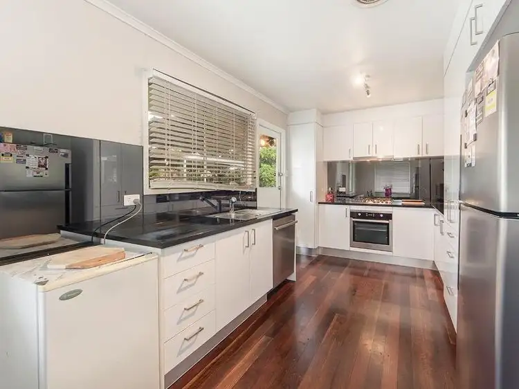 6 Cramp St, Goodna QLD 4300