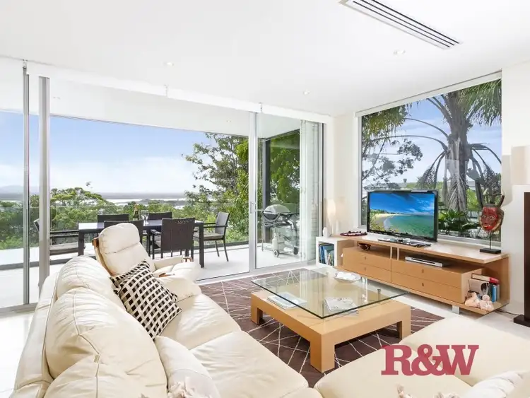 18/37 'The Rise' Noosa Drive, Noosa Heads QLD 4567
