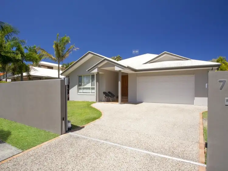 71 Saltwater Avenue, Noosa Waters QLD 4566