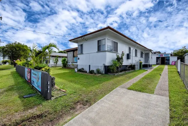 10 Third Avenue, Caloundra QLD 4551