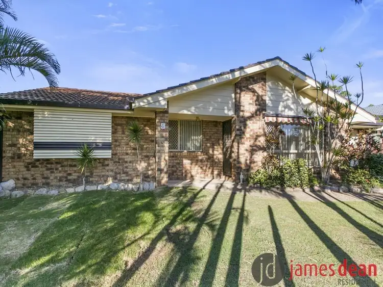 4 Copernicus Street, Wynnum West QLD 4178