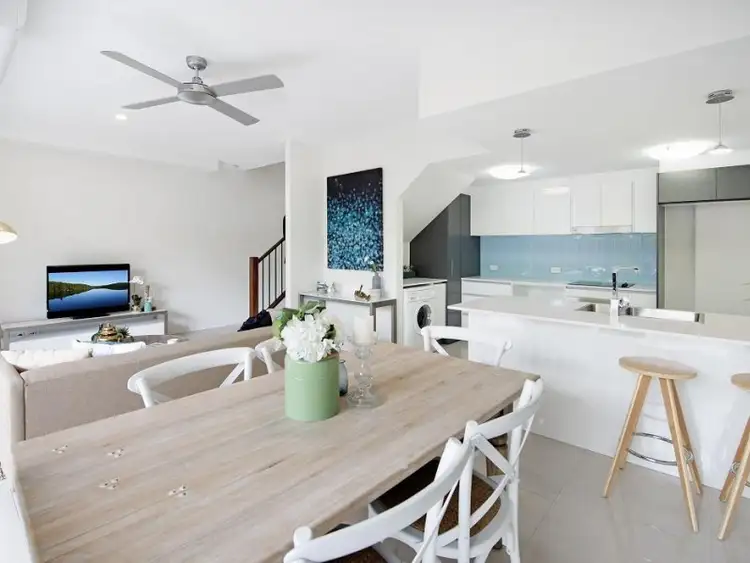 Main view of Homely townhouse listing, 5/62 – 64 Fairfield Road, Fairfield QLD 4103