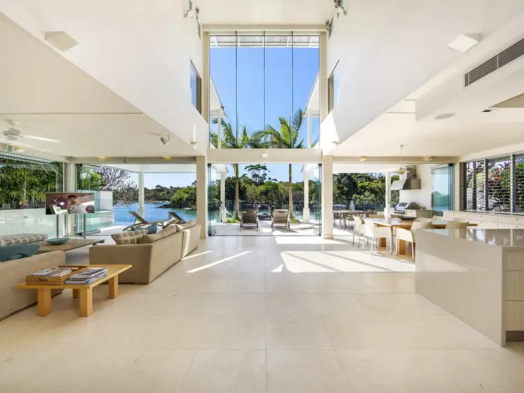 12 Noosa Parade, Noosa Sound QLD 4567