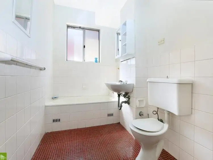Third view of Homely unit listing, 2/6 Corrimal Street, Wollongong NSW 2500