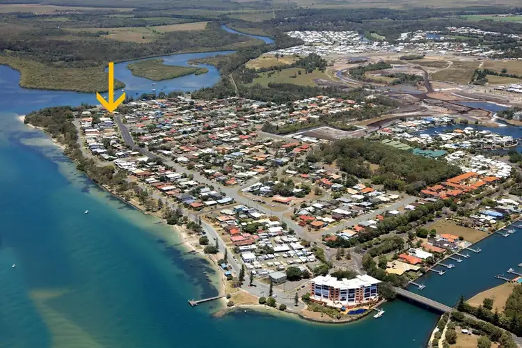 4 Booker Parade, Golden Beach QLD 4551