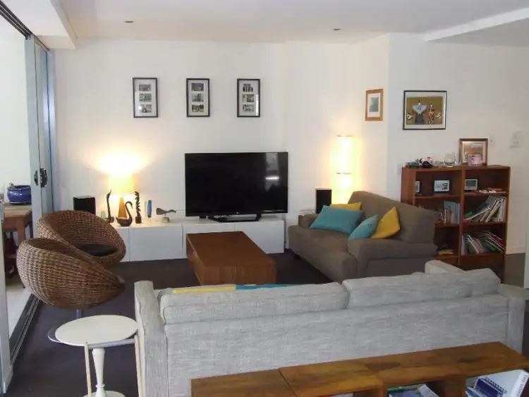 301/18-20 Paradise St, Highgate Hill QLD 4101