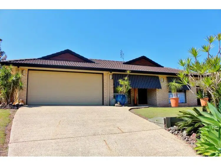 15 Inverness Street, Southside QLD 4570