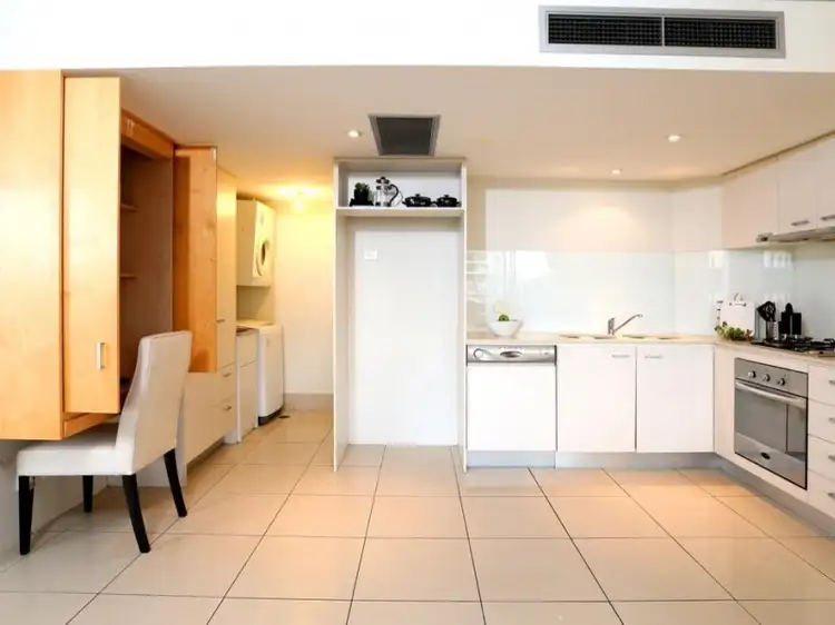 Fifth view of Homely apartment listing, 8/153 Lambert, Kangaroo Point QLD 4169