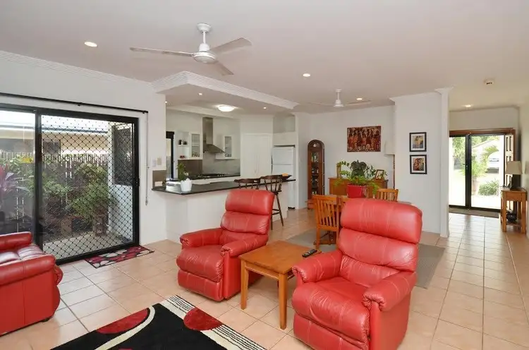 6 Woodlake Avenue, Kirwan QLD 4817