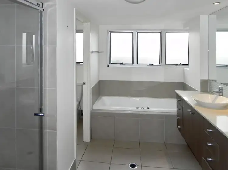 Fifth view of Homely unit listing, #76 'St Kitts', 7 Grand Pde, Parrearra QLD 4575