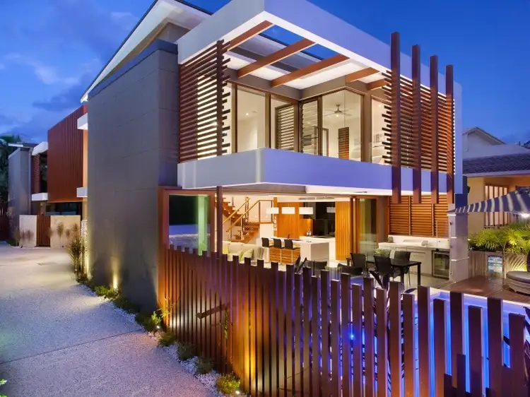 2/12 Howard Street, Noosaville QLD 4566