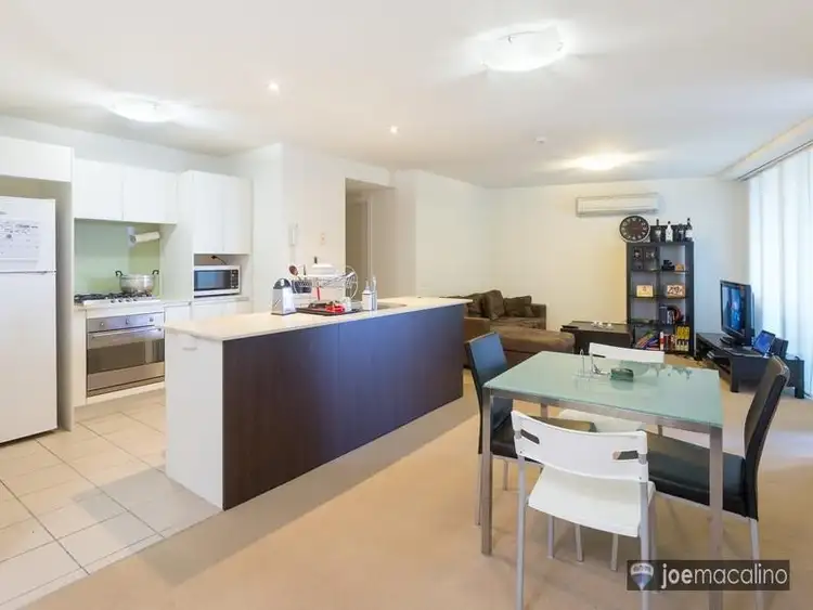 Third view of Homely unit listing, L3/92 Quay Street, Brisbane QLD 4000