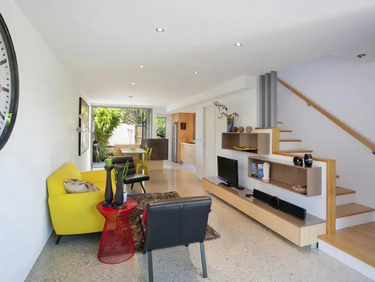 2/27 Noosa Parade, Noosa Heads QLD 4567