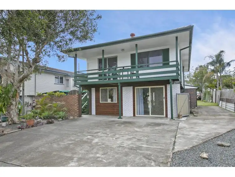 22 Clare Avenue, Wynnum West QLD 4178