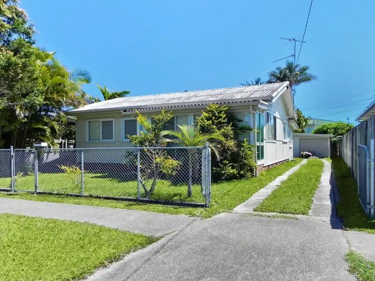 7 Bowman Road, Caloundra QLD 4551