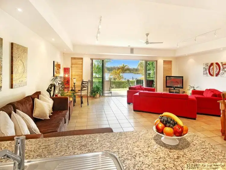 8/2-10 'Noosa River Quays' Blakesley Street, Tewantin QLD 4565
