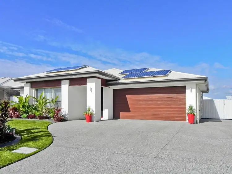 30 Sapphire Street, Caloundra West QLD 4551