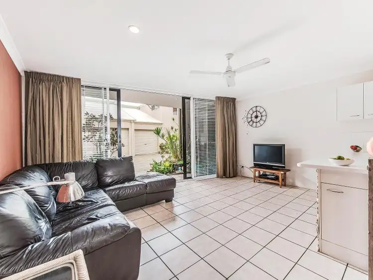 Second view of Homely unit listing, 6/3 Advance Place, Sunrise Beach QLD 4567