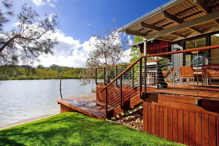 37 Wyuna Drive, Noosa Sound QLD 4567