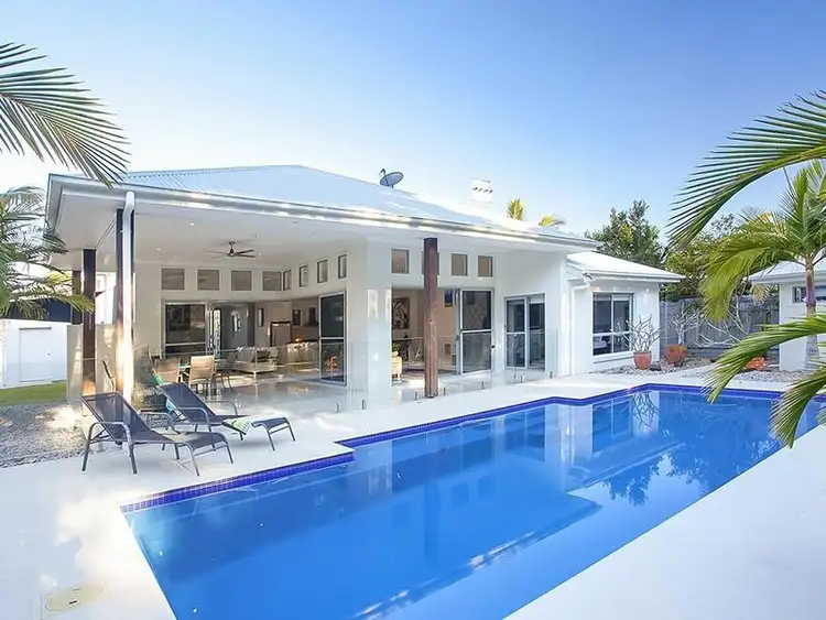 9 Attenuatta Place, Noosaville QLD 4566