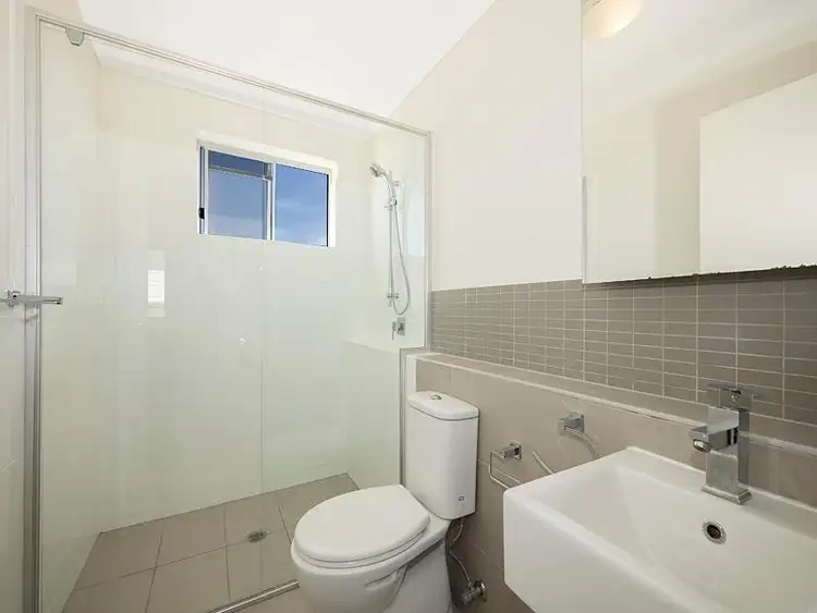 Seventh view of Homely townhouse listing, 1/18 Horsington Street, Morningside QLD 4170