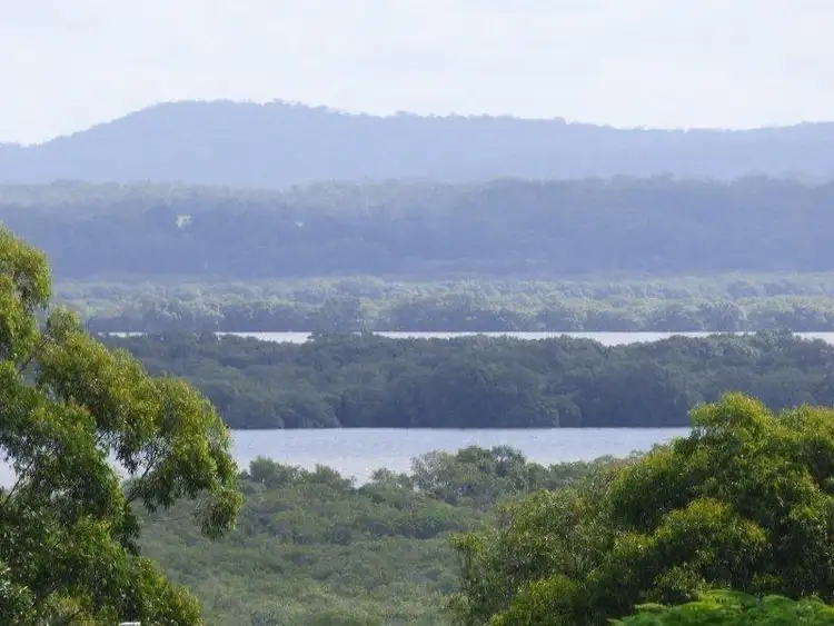 12 DAHLIA ST, Russell Island QLD 4184