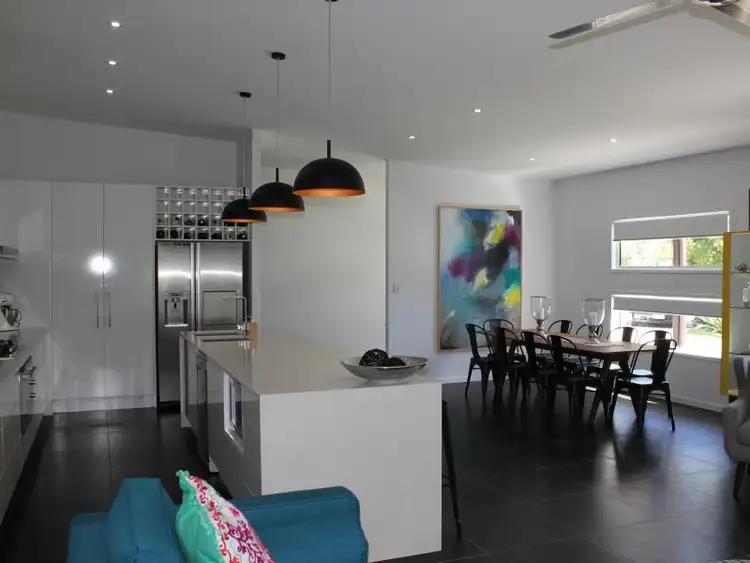 8 Moorhen Place, Noosaville QLD 4566