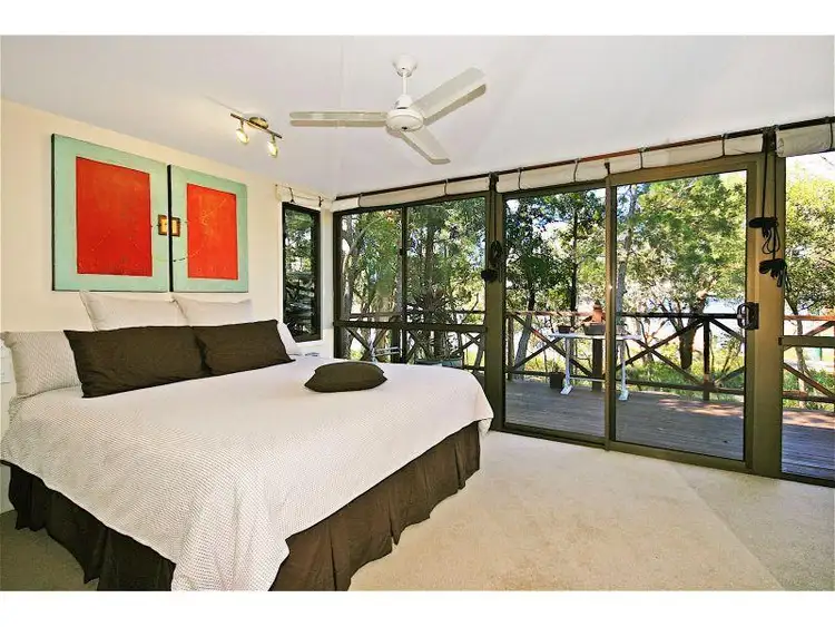 1 Boreen Parade, Boreen Point QLD 4565
