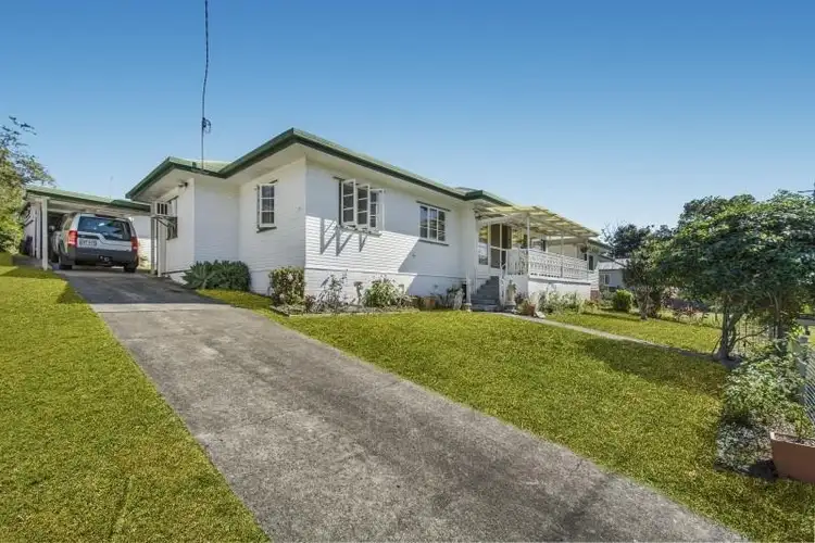 19 Fairmeadow Road,, Nambour QLD 4560