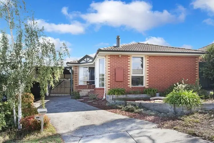 2/4 Culcairn Court, Narre Warren South VIC 3805