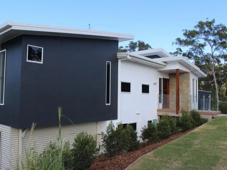 22 West Ridge Crescent, West Gladstone QLD 4680