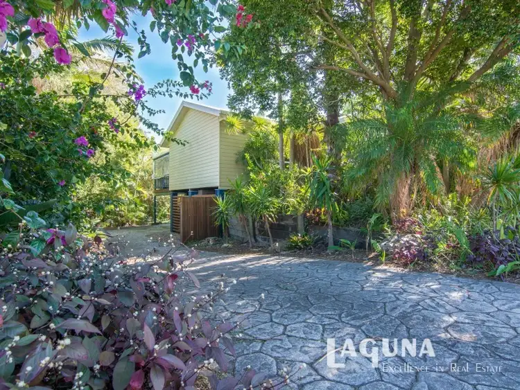 3 Southern Cross Parade, Sunrise Beach QLD 4567
