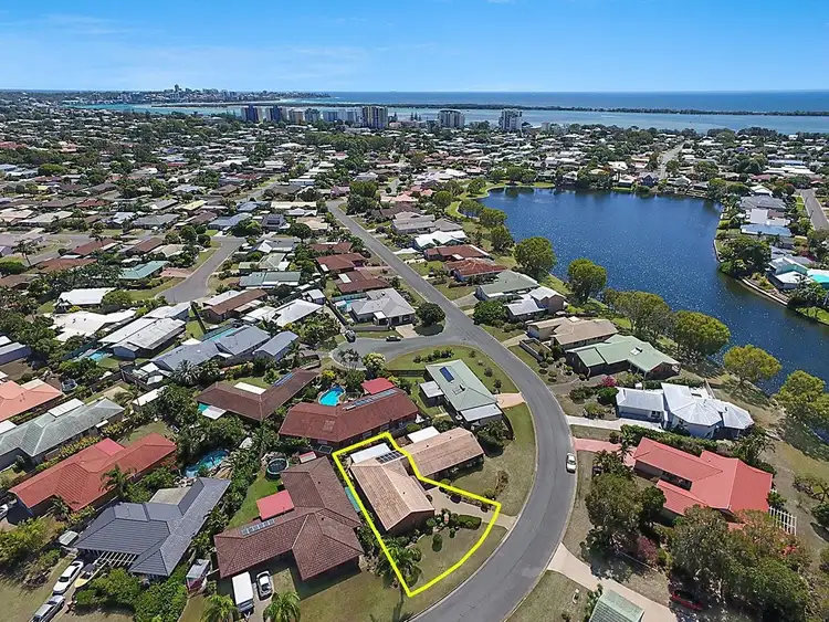 2/13 Ramsay Crescent, Golden Beach QLD 4551