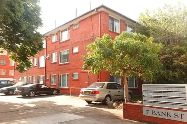 7/7A Bank Street, Meadowbank NSW 2114