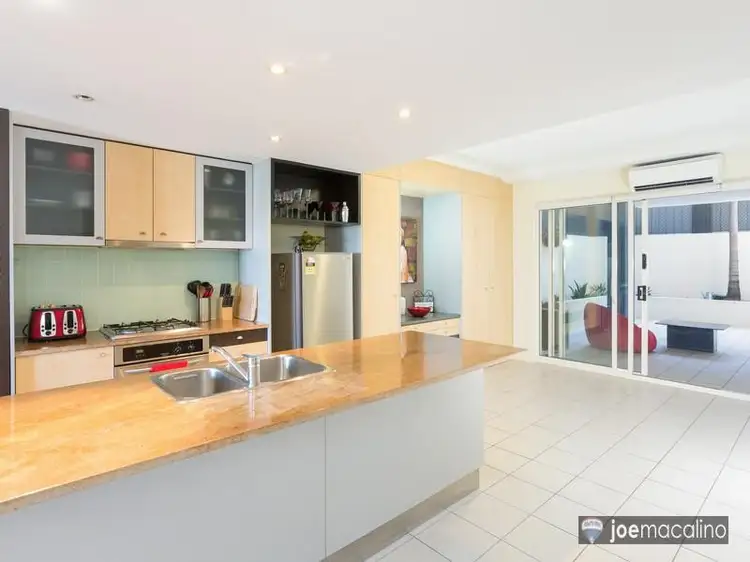 Second view of Homely unit listing, 451 Gregory tce, Spring Hill QLD 4000