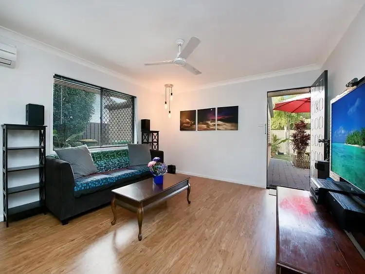 6 Slim Crescent, Golden Beach QLD 4551