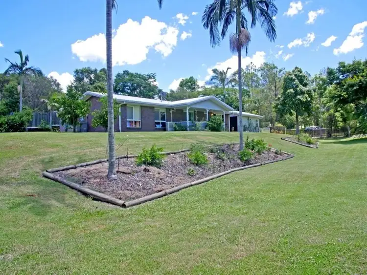1 Luckona Court, Southside QLD 4570