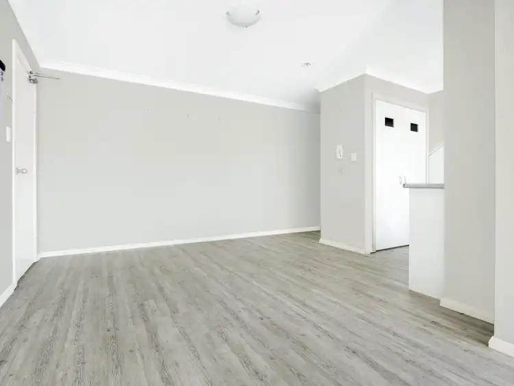 Sixth view of Homely apartment listing, 5/290 Crown Street, Wollongong NSW 2500