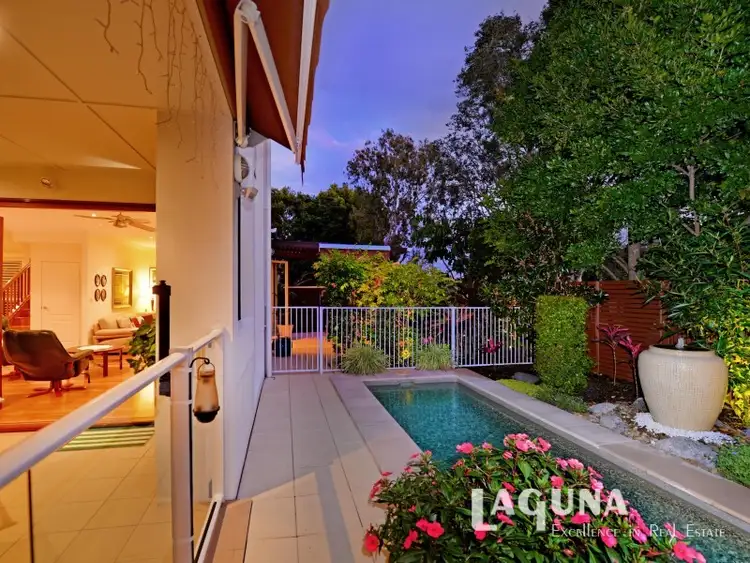 3/2 Lake Weyba Drive, Noosaville QLD 4566