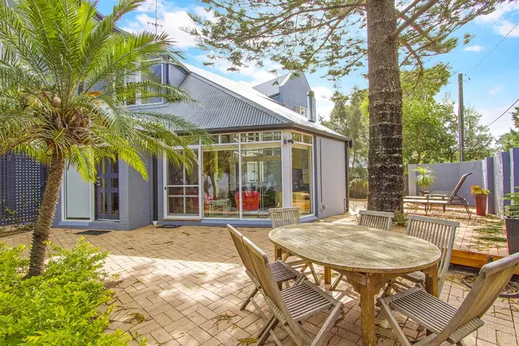 10a Tudibaring Pde, Macmasters Beach NSW 2251