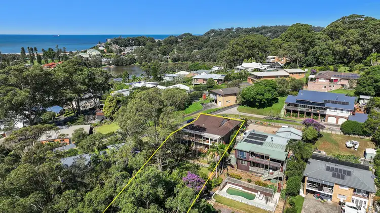 92 Hillside Road, Avoca Beach NSW 2251